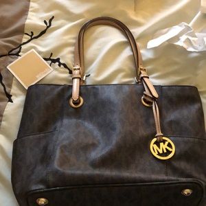 Michael Kors east/west signature tote